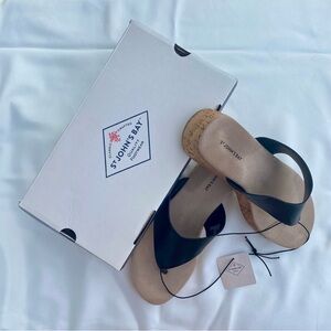 St John's Bay Salden Black Flip Flops